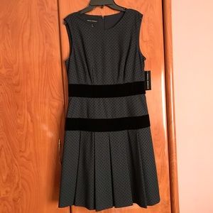 Donna Morgan Pleated Dress Size 6